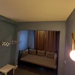 Hotell Un *